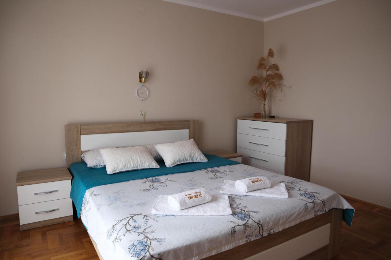 Domacinstvo Sindelic Hotel Ivanjica Bagian luar foto